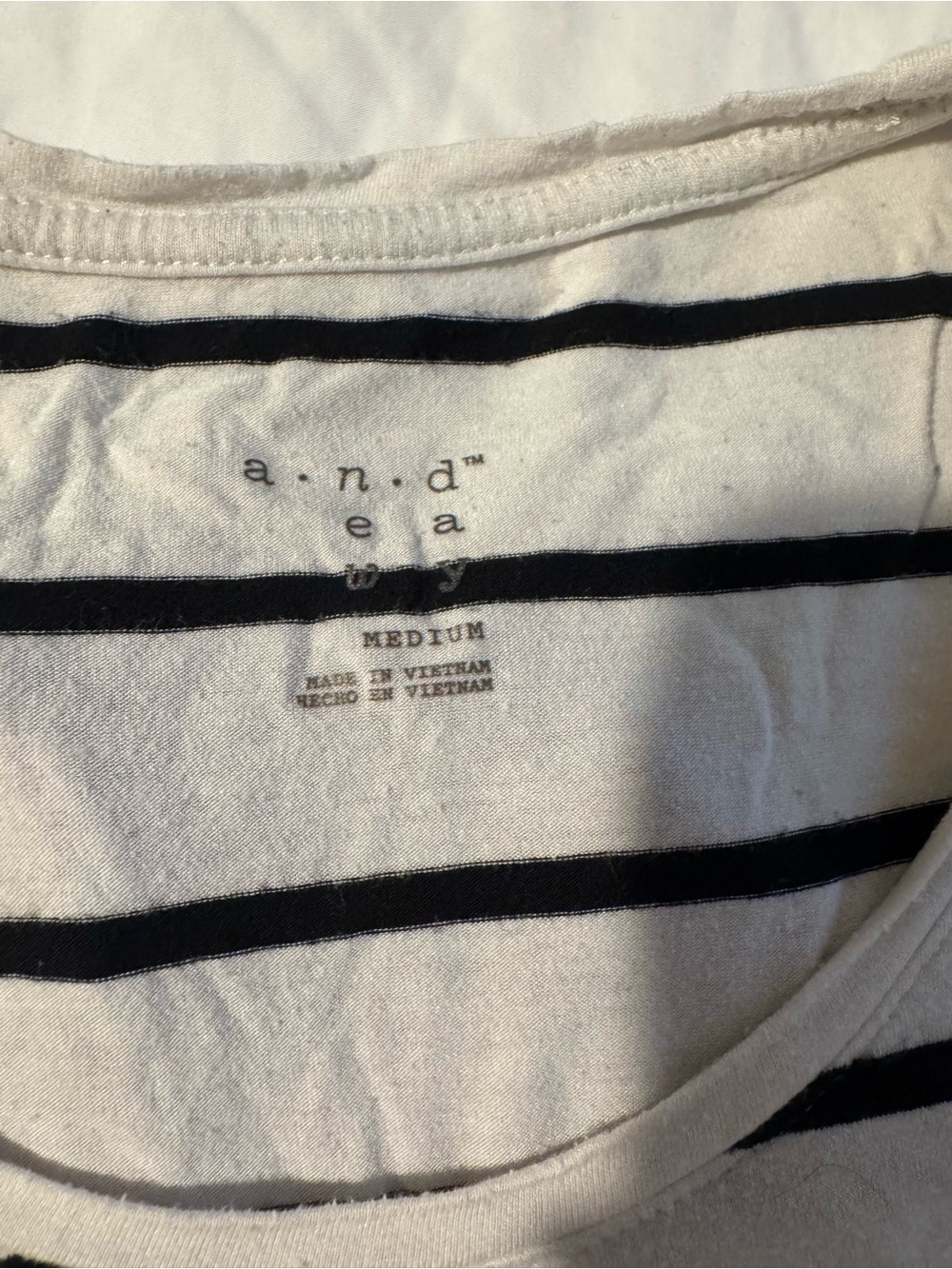 Bundle of 6 womens medium tshirts - Picture 2 of 7